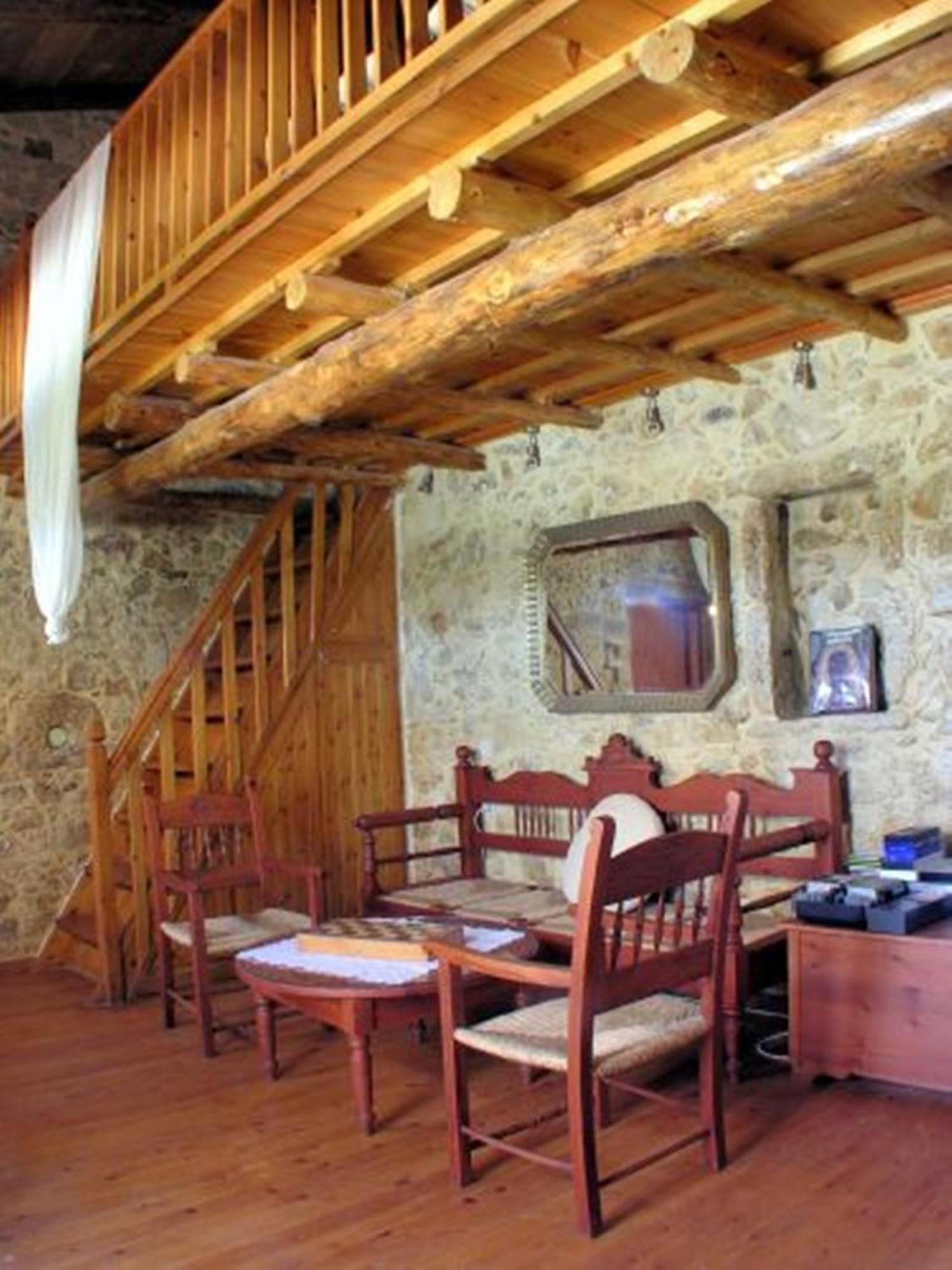 Hostal Kouriton House Margarítai Exterior foto