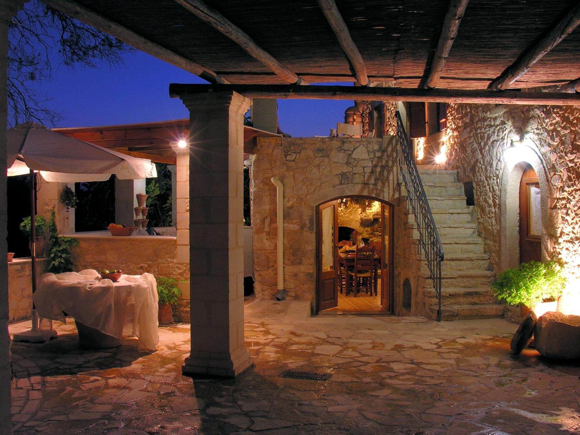 Hostal Kouriton House Margarítai Exterior foto