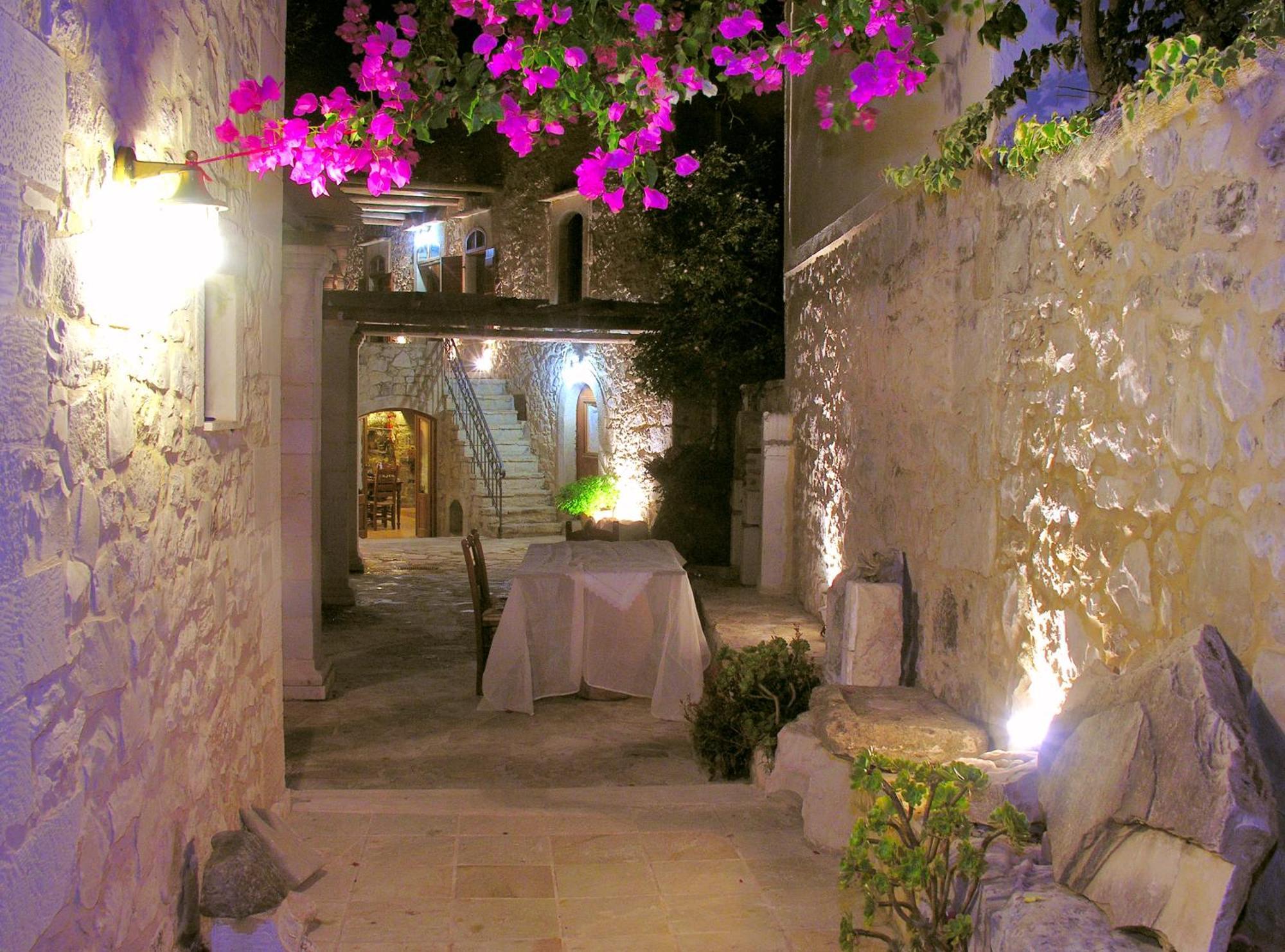 Hostal Kouriton House Margarítai Exterior foto